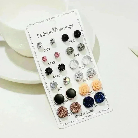 Stud Earrings Set - Picture 3 of 4